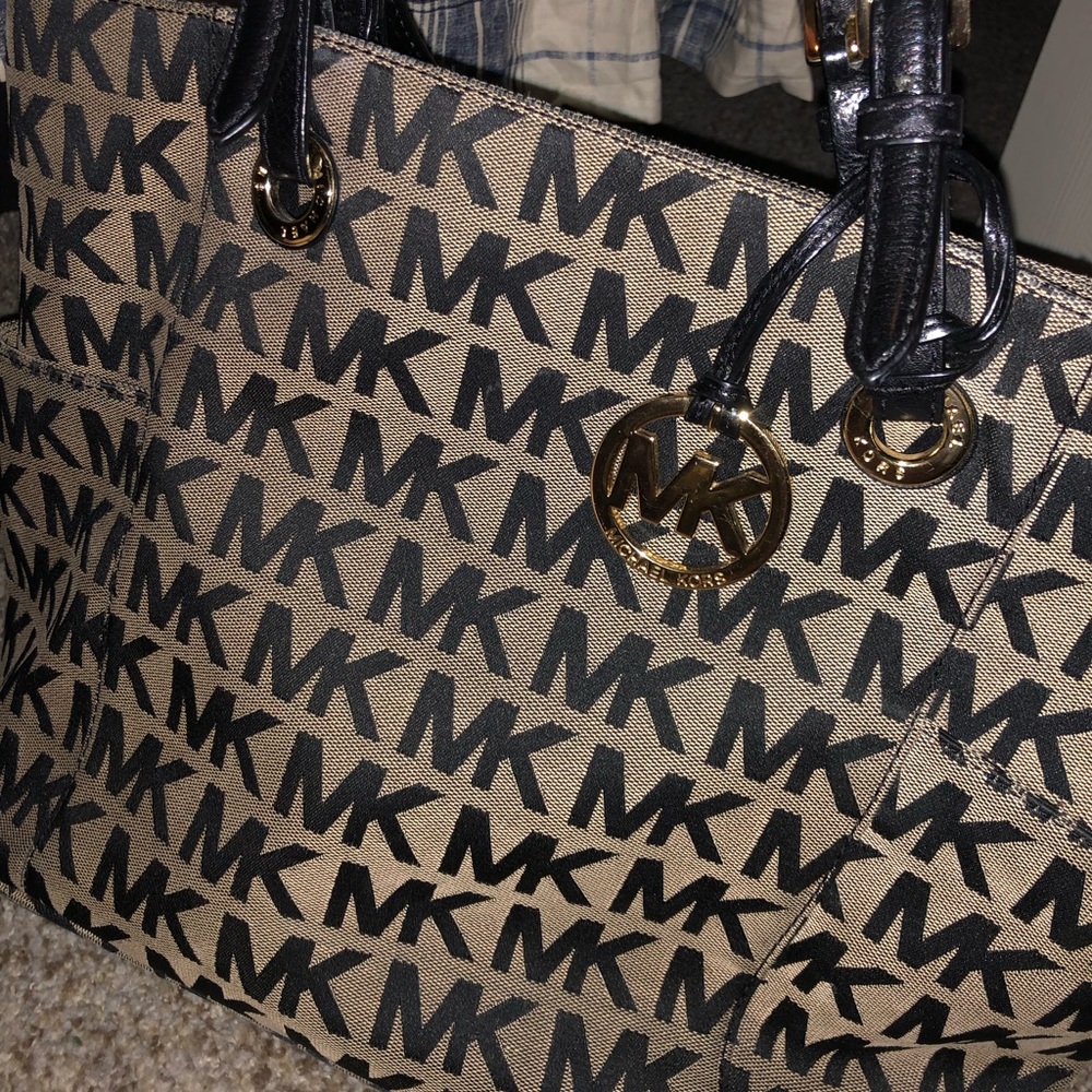 Michael Kors Authentic Purse